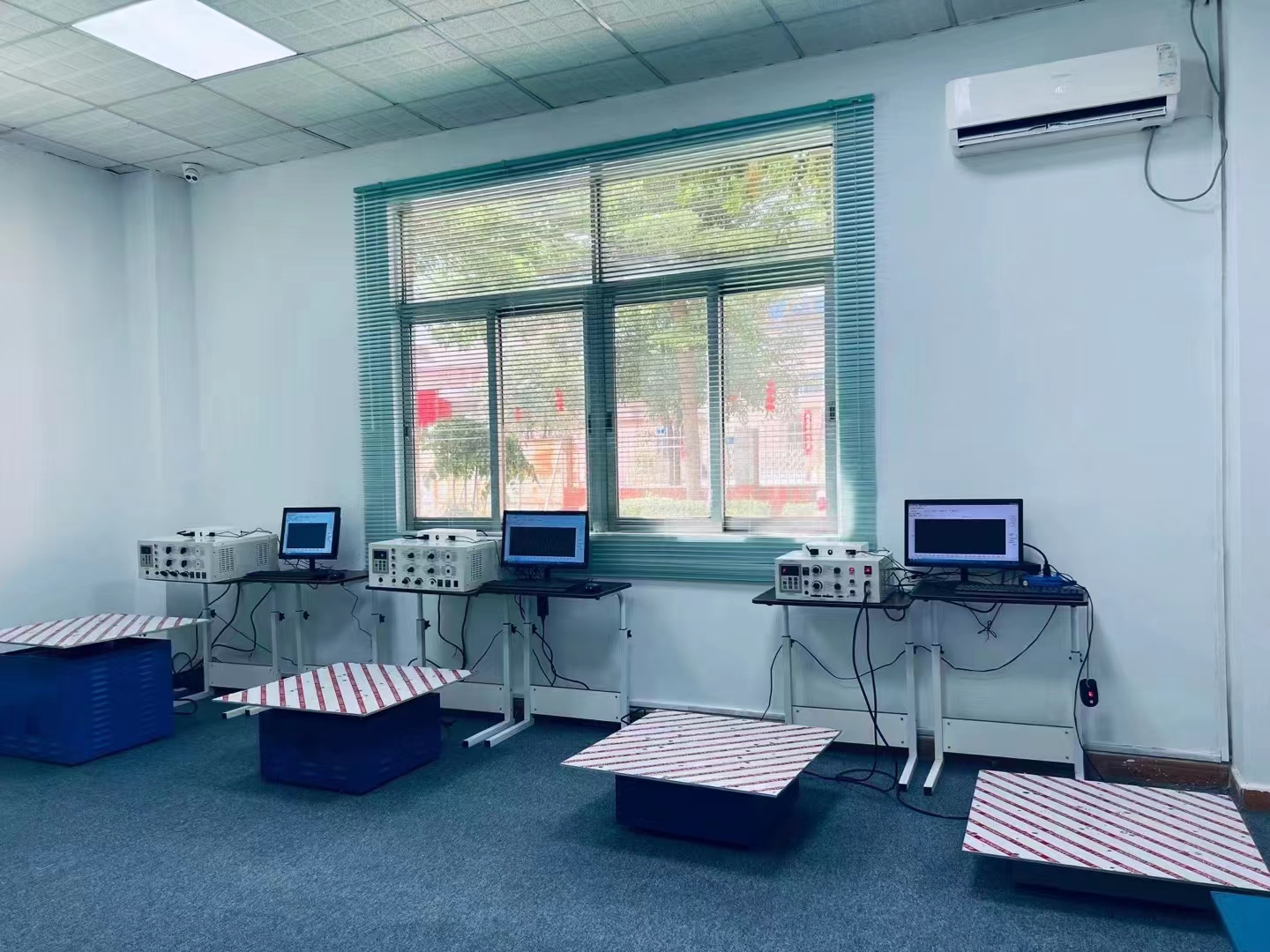 GB/T 14508-93 等級公路貨物運輸機械環(huán)境條件 /static/upload/image/20240813/1723540987178679.jpg